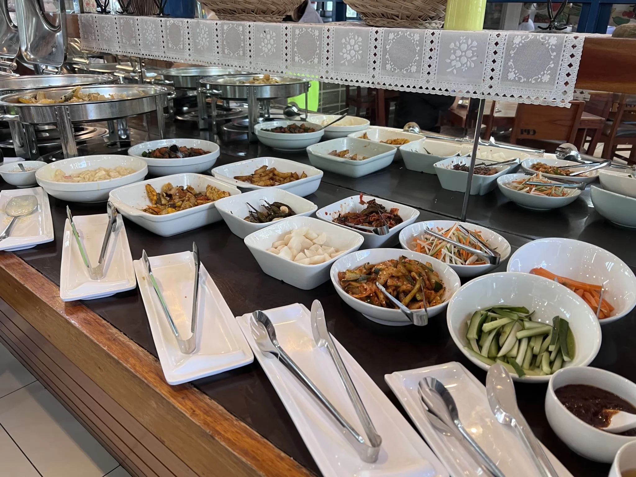 CPI语言学校餐厅自助餐台 — 宿务菲律宾英语游学餐饮