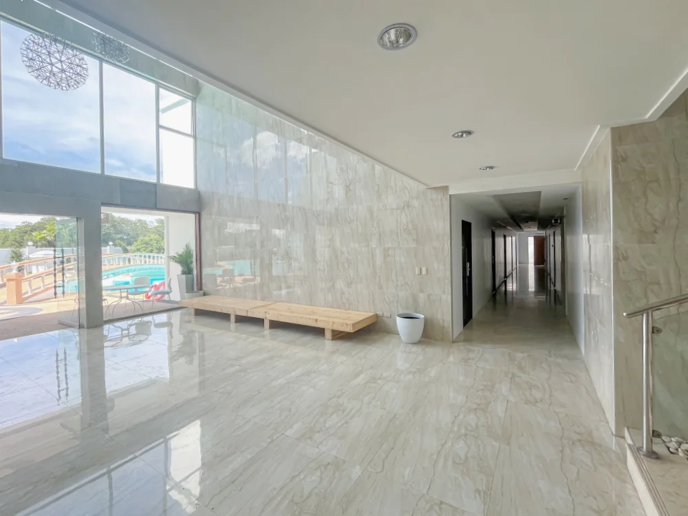 EV Academy La Mer 校区教学与住宿走廊 — 宿务菲律宾英语游学设施